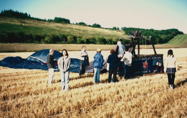 hot air balloon crew - Berkshire